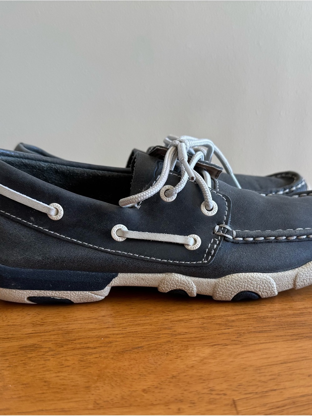 Twisted X Women’s Sz 6.5 Gray Leather Shoes